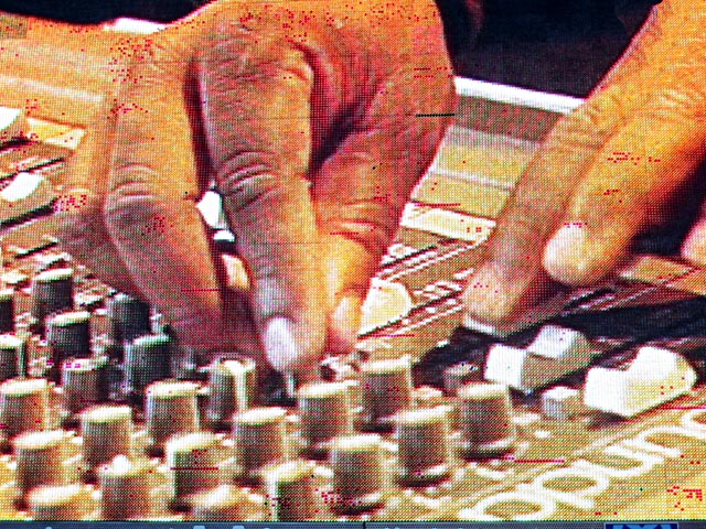 Mixing Hands