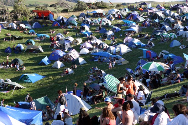 Tents&crowd