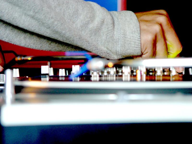 Mixing fingers