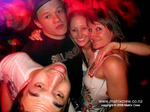 130-20080927_twisted_114